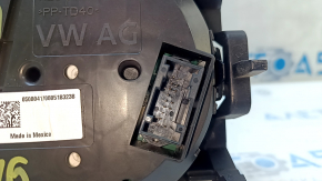Instrument cluster VW Jetta 19-19 24k broken mount, scratches