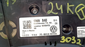 Instrument cluster VW Jetta 19-19 24k broken mount, scratches