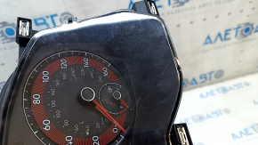 Instrument cluster VW Jetta 19-19 24k broken mount, scratches