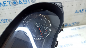 Instrument cluster VW Passat b7 12-14 USA 70k scratches, broken mount