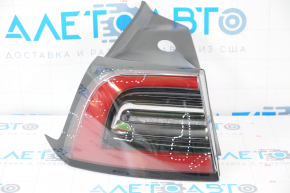 Light outer wing left Tesla Model 3 18- USA 3 pins, small scratches