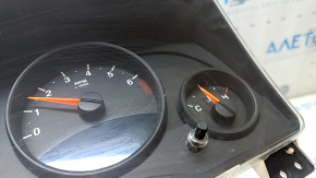 Instrument cluster Jeep Compass 11-13 11-13 5K broken latches, scratches, missing body fragment