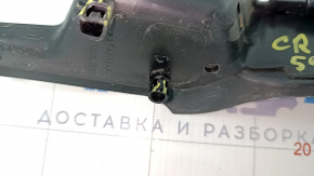 Left wiper grille seal Honda CRV 17-22 crack in mount, mount is dented