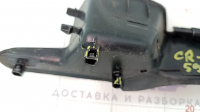 Left wiper grille seal Honda CRV 17-22 crack in mount, mount is dented