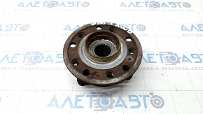 Front left hub Mercedes C-class W205 15-21 AWD rusty