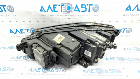 Headlight front right VW Passat b8 16-19 USA complete LED, sand, scratches, chips on glass