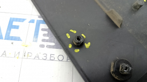 Platform for the number of the front bumper Mercedes C-class W205 15-18 under Luxury, cracks in the fasteners
