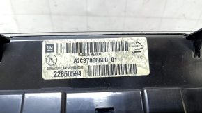 Instrument cluster Chevrolet Volt 11-15 153k scratches, broken glass fragment