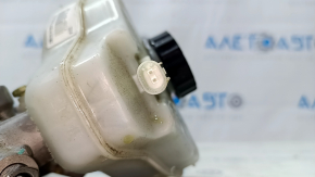 Master brake cylinder with reservoir Mercedes C-class W205 15-21 with cover