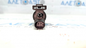 Solenoid valve on the intake Mercedes C-class W205 15-21