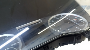 Instrument cluster Infiniti QX30 17-19 127k scratches, broken mount