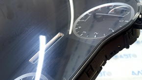 Instrument cluster Infiniti QX30 17 - broken mount, scratches