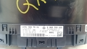 Instrument cluster Infiniti QX30 17- scratches