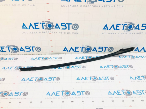 Windshield molding right Lexus IS 06-13