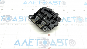 Distribution plate battery underhood Mercedes C-class W205 15-21 small