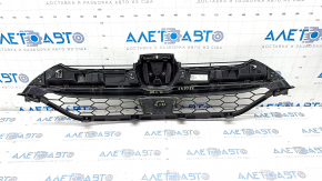 Radiator grill assembly Honda CRV 17-19 with badge, under radar cruise