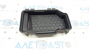 Cover of the left fuse box under the hood Mercedes C-class W205 15-21