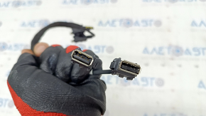 Lincoln MKX 16- Center Console USB Cable