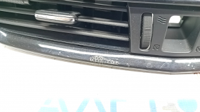Air duct deflector dashboard center Nissan Rogue Sport 17-19 black, paint peeled off