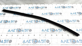 Glass seal inner front left Nissan Rogue Sport 17-19