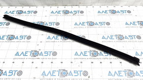 Glass seal inner front right Nissan Rogue Sport 17-19