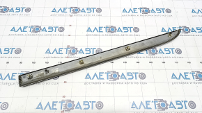 Door trim lower rear right Hyundai Azera 12-17 chrome, scratches