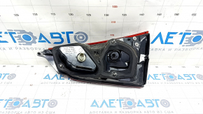 Light inside trunk lid left Nissan Rogue Sport 17-19 scratches