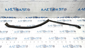 Rear left wing arch seal Ford Edge 15 - broken fasteners