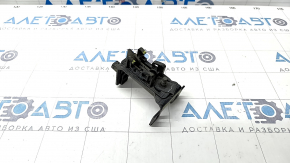 Headlight mounting bracket lower left Ford Edge 15 - broken fasteners
