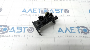 Headlight mounting bracket lower right Ford Edge 15 - broken mount