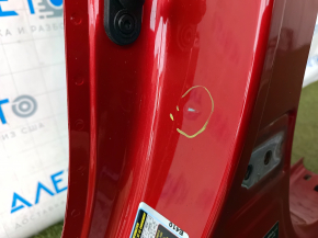 The central left body pillar of Hyundai Elantra AD 17-20 is sawn off, butts