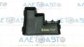Nissan Rogue Sport 17-19 Underhood Fuse Box Cover Triangle