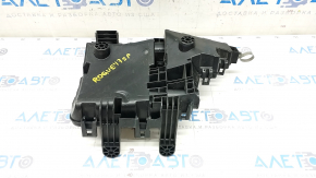 Nissan Rogue Sport 17-19 Underhood Fuse Box Housing for Square Cover