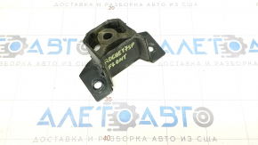 Fastening of the inlet pipe with a catalytic converter Nissan Rogue Sport 17-22