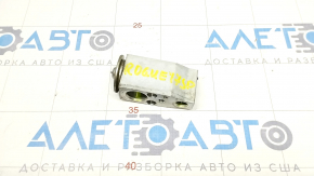 Nissan Rogue Sport 17- Air Conditioner Heater Valve