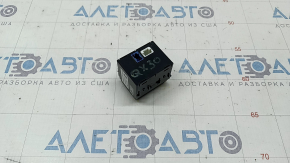 Card reader SD Infiniti QX30 17-