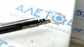 Roof and vent trim left Audi A4 B8 08-16 sedan chrome, small part came off