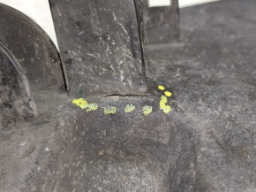 Rear right sill mudguard Ford Edge 15 - crack