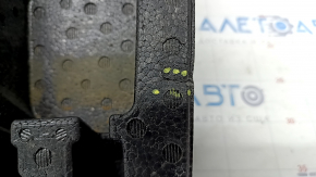 Foam under the tool Jeep Grand Cherokee WK2 11-21 is crushed