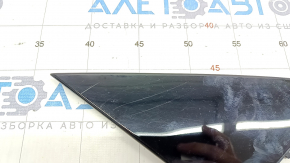 Mirror cover triangle outer front right Tesla Model Y 20 - black gloss, broken fasteners, scratches