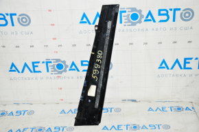 Door trim side front right VW Passat b7 12-15 USA scratches, broken fastener, missing fragment