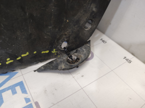 Front right mudguard Ford Fusion mk5 13-16 mount torn off