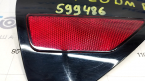 Reflector on the rear right wing Tesla Model Y 20 - broken mount, scratches