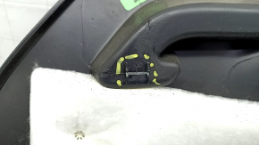 Right arch trim Jeep Grand Cherokee WK2 17-20 black, scratches, needs cleaning, broken mount