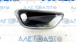 Fog light frame under the right overlay Jeep Grand Cherokee WK2 17 - complete with chrome overlay, broken mount, bumps