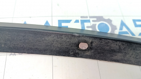 Rear right wing arch seal Jeep Grand Cherokee WK2 11-21 on the body, bumpers