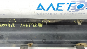 Right threshold Jeep Grand Cherokee WK2 11-21 structure, broken fasteners, deep scratches, torn