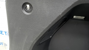 Left arch trim VW Atlas 18 - black, scratches, worn