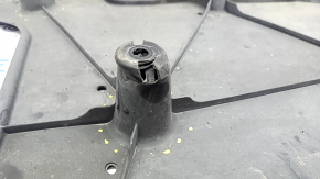 Right underbody protection VW Atlas 18 - dented, dented fasteners