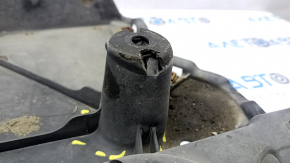 Right underbody protection VW Atlas 18 - dented, dented fasteners